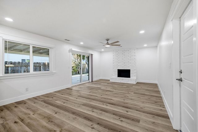 123 E Berkeley Avenue, Tulare, CA 93274