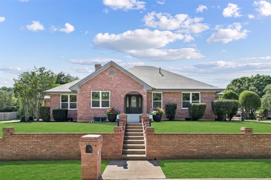 1315 Hardage Lane, Colleyville, TX 76034