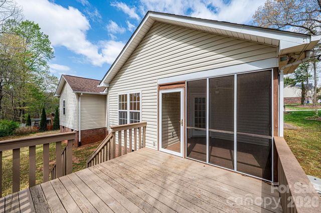 3410 Overbrook Drive, Conover, NC 28613