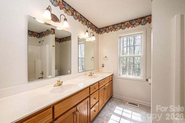 3410 Overbrook Drive, Conover, NC 28613