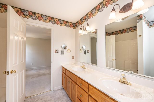 3410 Overbrook Drive, Conover, NC 28613