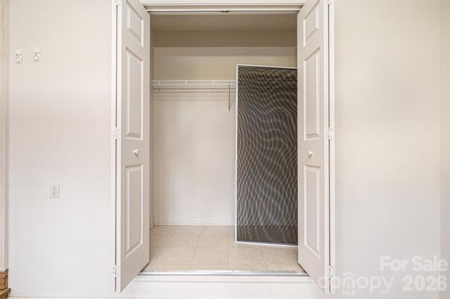 3410 Overbrook Drive, Conover, NC 28613