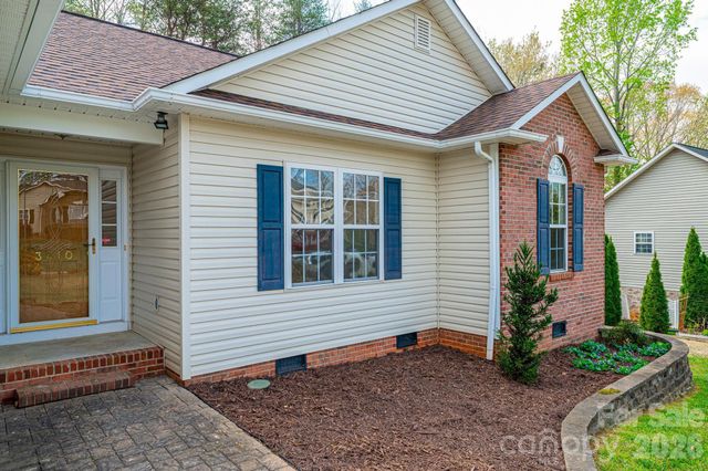3410 Overbrook Drive, Conover, NC 28613