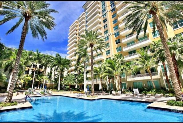 625 Casa Loma Boulevard 304, Boynton Beach, FL 33435