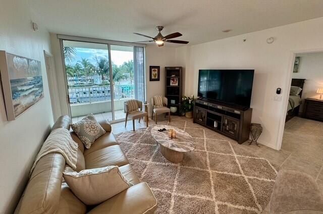625 Casa Loma Boulevard 304, Boynton Beach, FL 33435