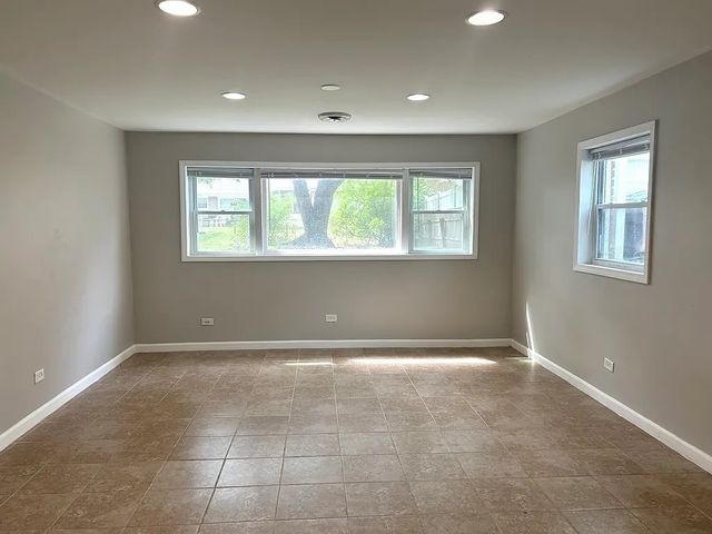 529 E 166th Place, South Holland, IL 60473