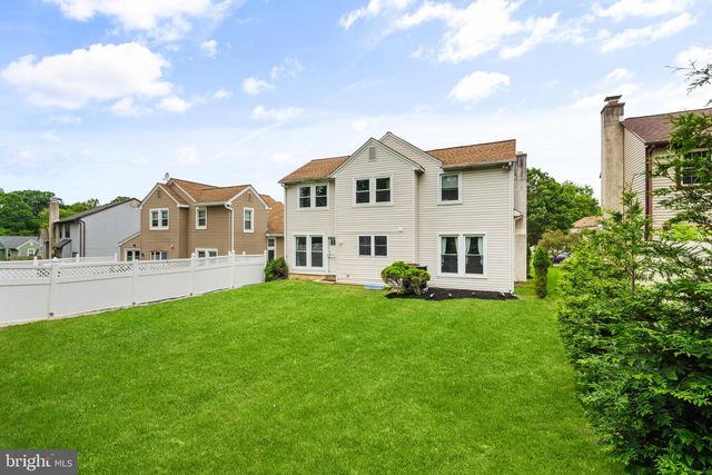 26 PEBBLE DR, Horsham, PA 19044