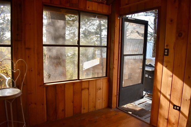 1350 Backwoods Rd, Cedarcreek, MO 65627