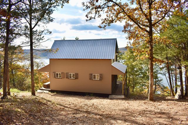 1350 Backwoods Rd, Cedarcreek, MO 65627