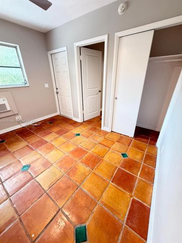 1151 NE 18th St 5, Fort Lauderdale, FL 33305