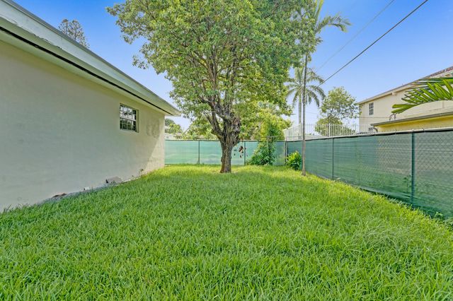 435 NW 82nd Terrace 2, Miami, FL 33150
