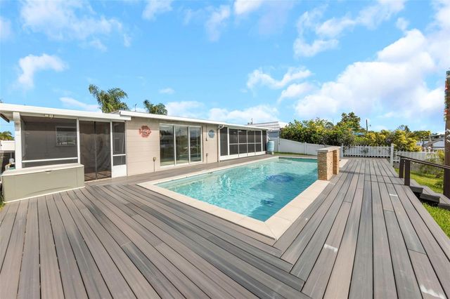 12804 2ND ISLE, Hudson, FL 34667