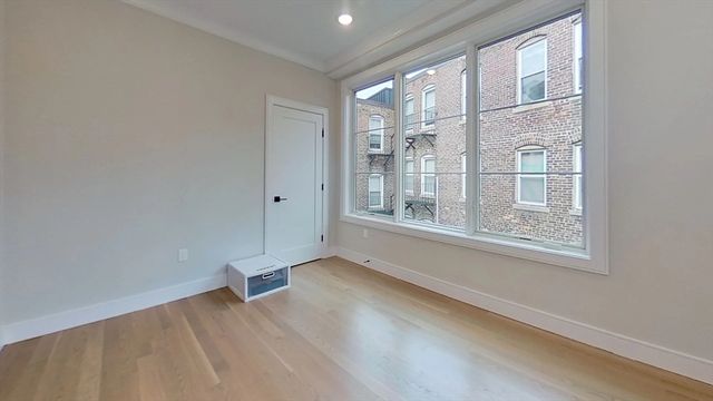 104-106 Warren St. 6, Boston, MA 02135