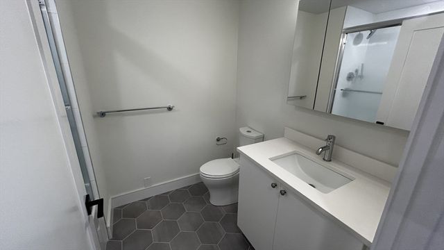 104-106 Warren St. 6, Boston, MA 02135