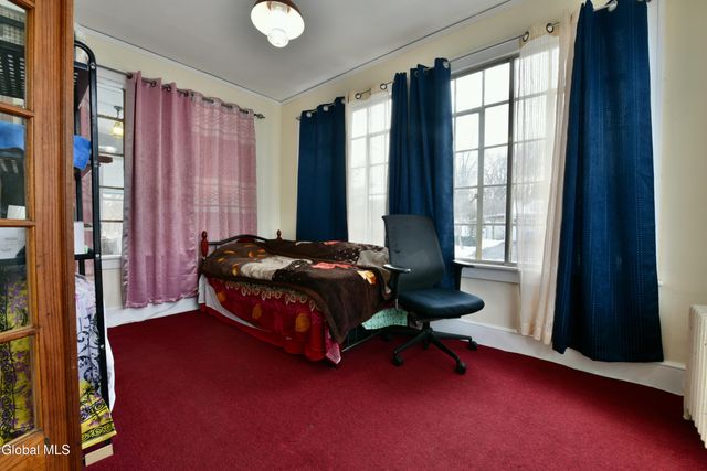 194 S Main Avenue, Albany, NY 12208