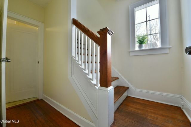 194 S Main Avenue, Albany, NY 12208