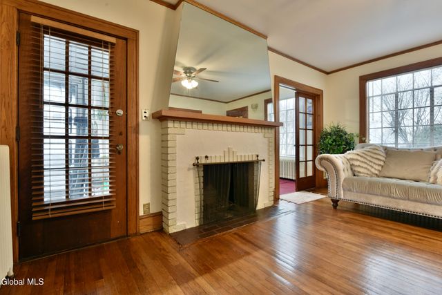 194 S Main Avenue, Albany, NY 12208