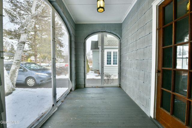 194 S Main Avenue, Albany, NY 12208