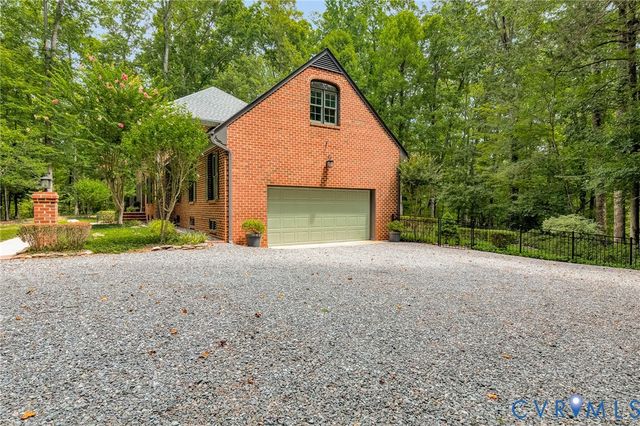 11494 Riveredge Rd, Doswell, VA 23047
