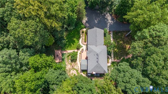 11494 Riveredge Rd, Doswell, VA 23047