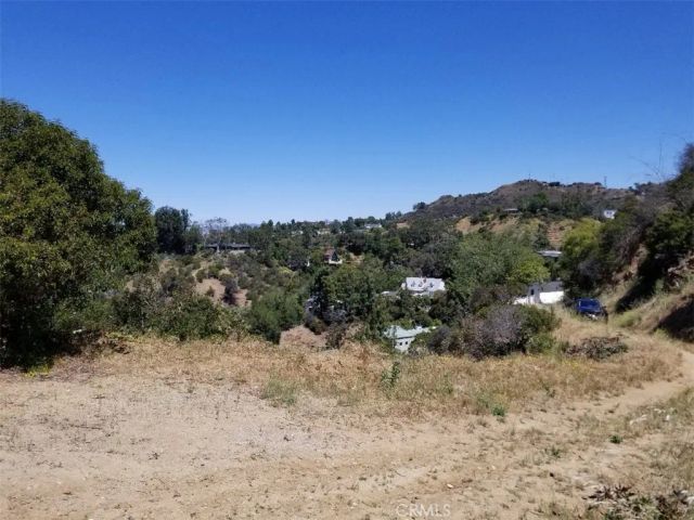 2537 Woodstock, Los Angeles, CA 90046