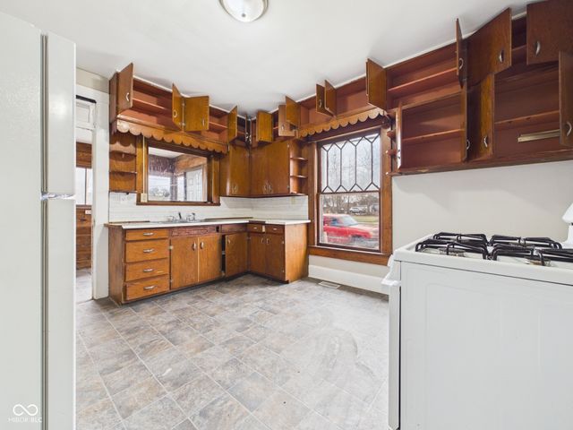 2226 Fletcher Street, Anderson, IN 46016