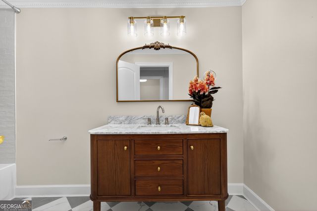 8294 Shelley Trail, Macon, GA 31220