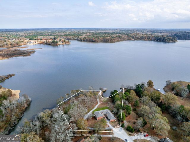 8294 Shelley Trail, Macon, GA 31220