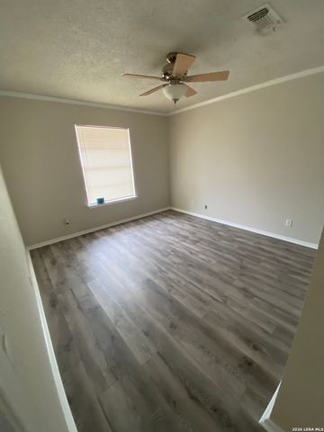 6106 Vance Jackson Rd Apt 15, San Antonio, TX 78230