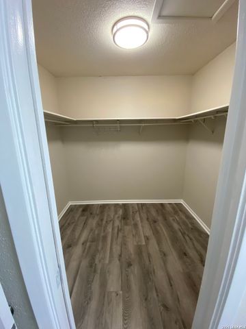 6106 Vance Jackson Rd Apt 15, San Antonio, TX 78230