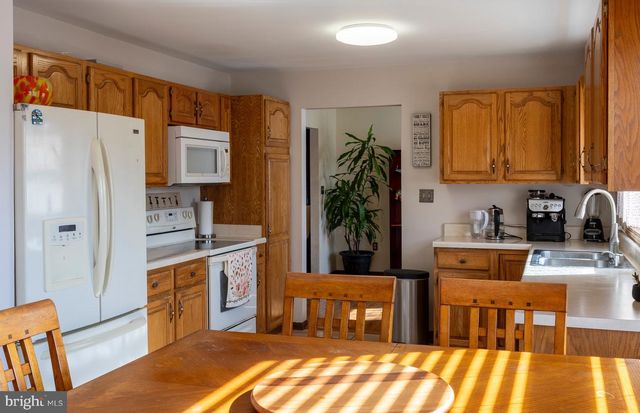 212 NEW AVE, Reisterstown, MD 21136