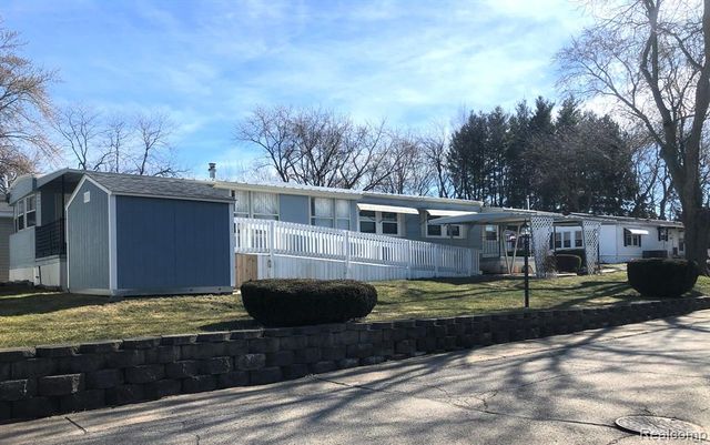 161 Spruce Drive, Jonesville, MI 49250