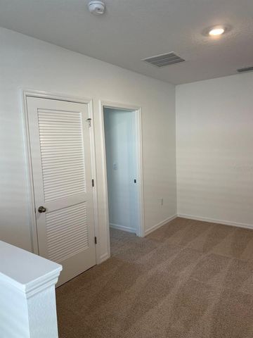 32460 N WEATHERED OAK DRIVE, Wesley Chapel, FL 33543