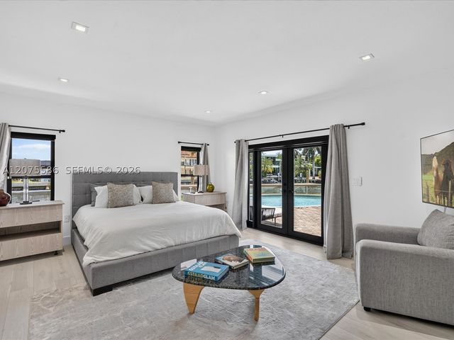 343 Centre Is, Golden Beach, FL 33160