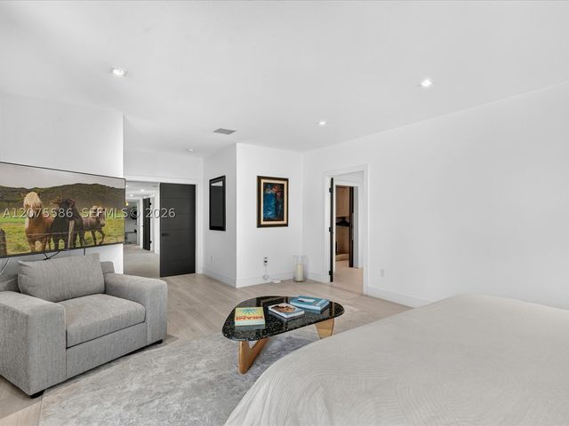 343 Centre Is, Golden Beach, FL 33160