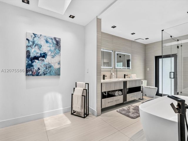 343 Centre Is, Golden Beach, FL 33160