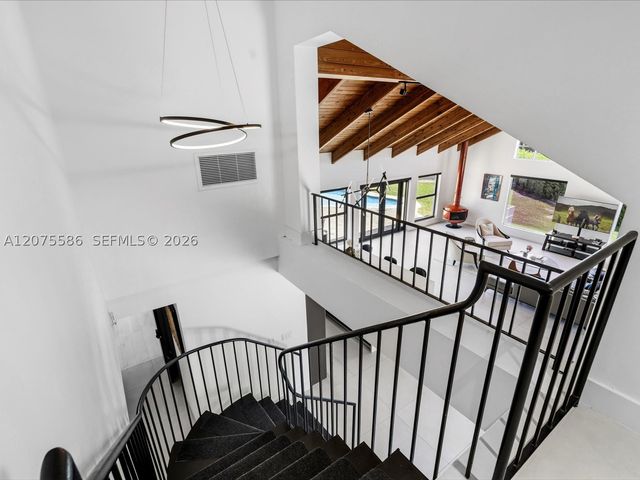 343 Centre Is, Golden Beach, FL 33160