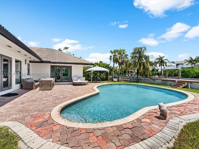 343 Centre Is, Golden Beach, FL 33160
