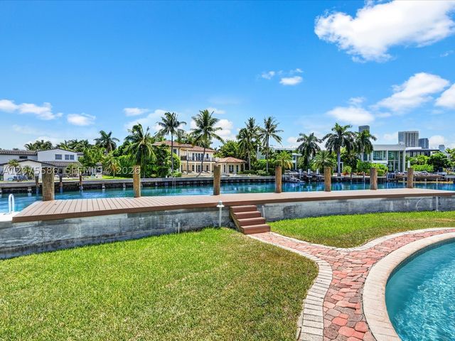 343 Centre Is, Golden Beach, FL 33160
