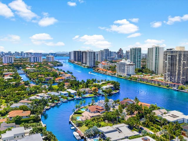 343 Centre Is, Golden Beach, FL 33160