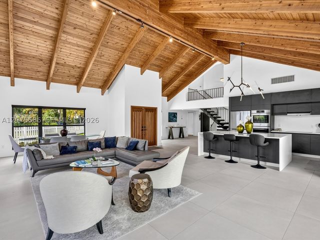 343 Centre Is, Golden Beach, FL 33160