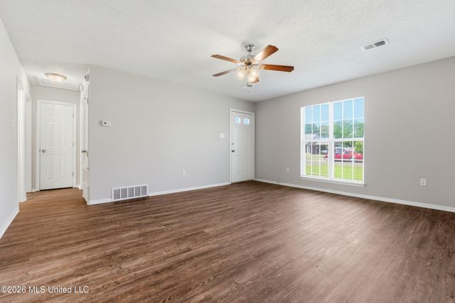 7446 Cliffwood Drive, Horn Lake, MS 38637