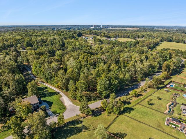 7025 Cairo Bend Rd, Lebanon, TN 37087