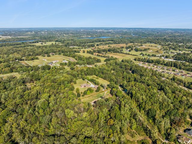 7025 Cairo Bend Rd, Lebanon, TN 37087