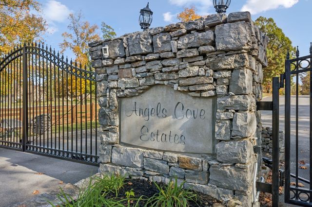 7025 Cairo Bend Rd, Lebanon, TN 37087