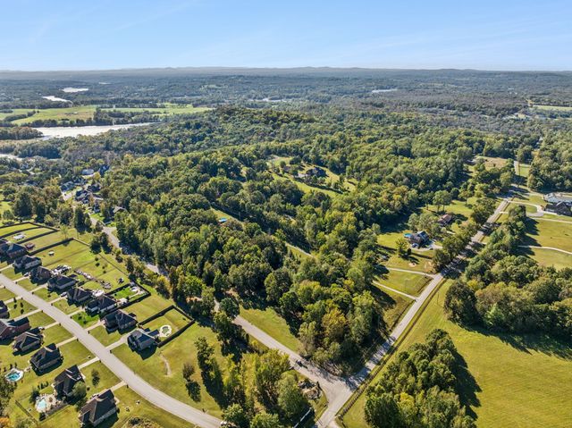 7025 Cairo Bend Rd, Lebanon, TN 37087