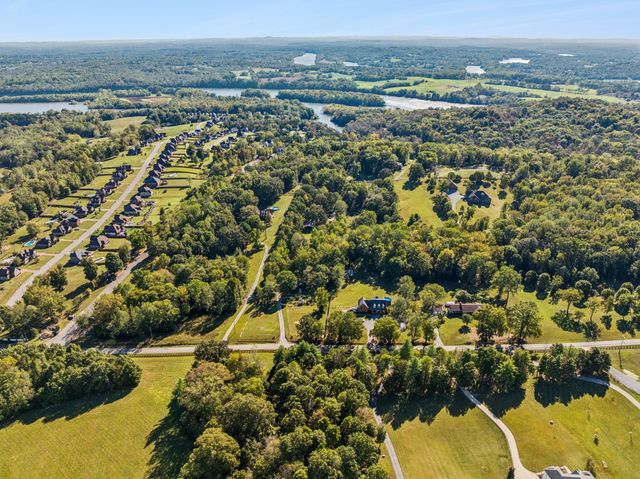 7025 Cairo Bend Rd, Lebanon, TN 37087