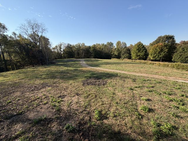 7025 Cairo Bend Rd, Lebanon, TN 37087