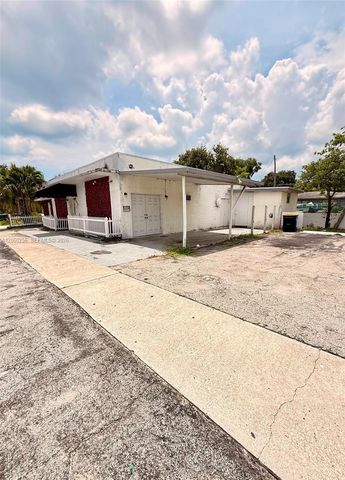608 SW 12th Avenue, Dania Beach, FL 33004