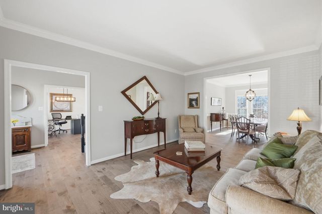 8151 CANCUN CT, Gainesville, VA 20155